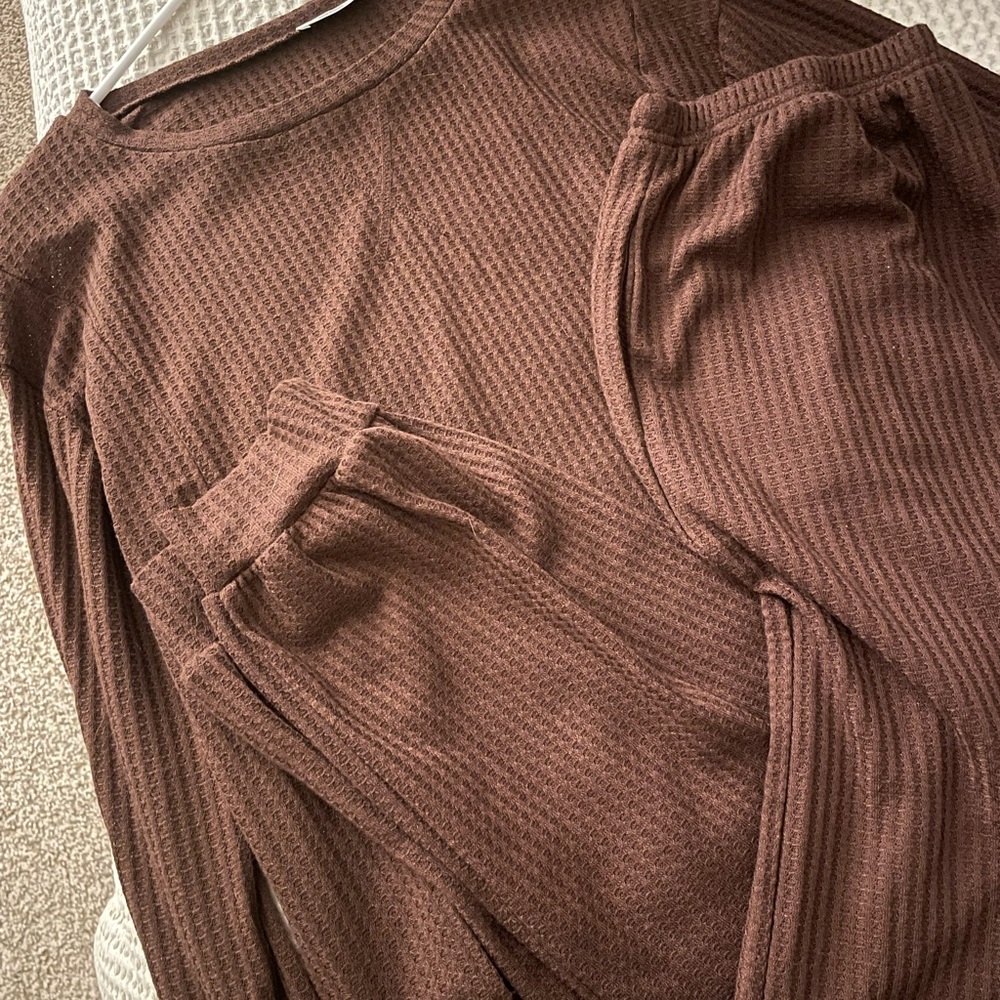 Waffle Knit Two-Piece Loungewear Set - Chocolate Brown